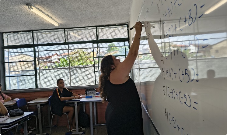 SEE prorroga mandato de diretores e vice-diretores das escolas estaduais até dezembro de 2027